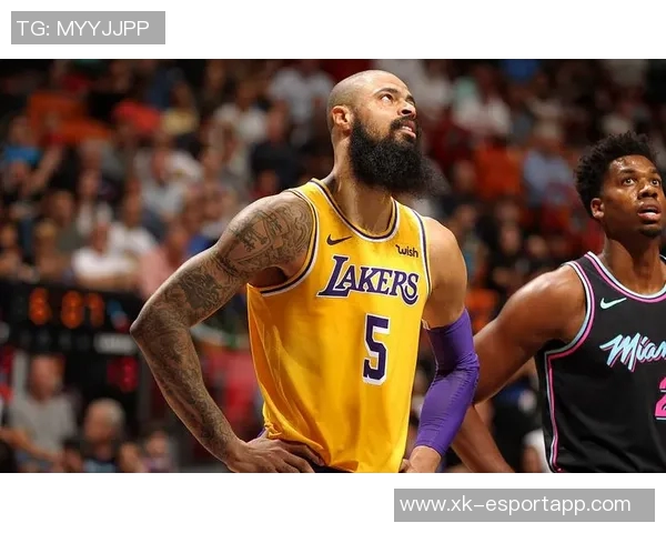 芬奇客场发布会冷清无问询队记透露本地媒体逐渐缺席客场报道