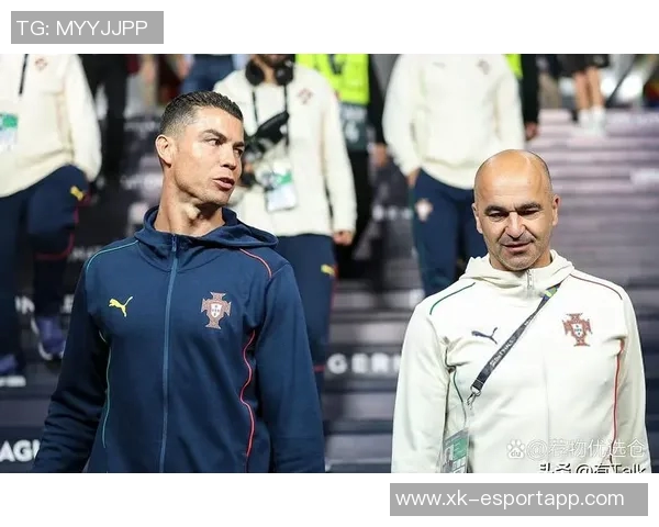 葡萄牙主帅回应C罗观战问题称此举不尊重球员应停止讨论